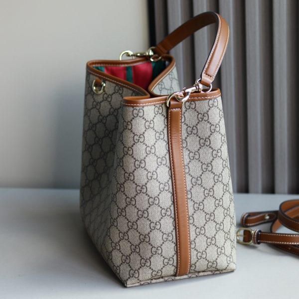 GG Emblem Medium Bucket Bag Top Quality