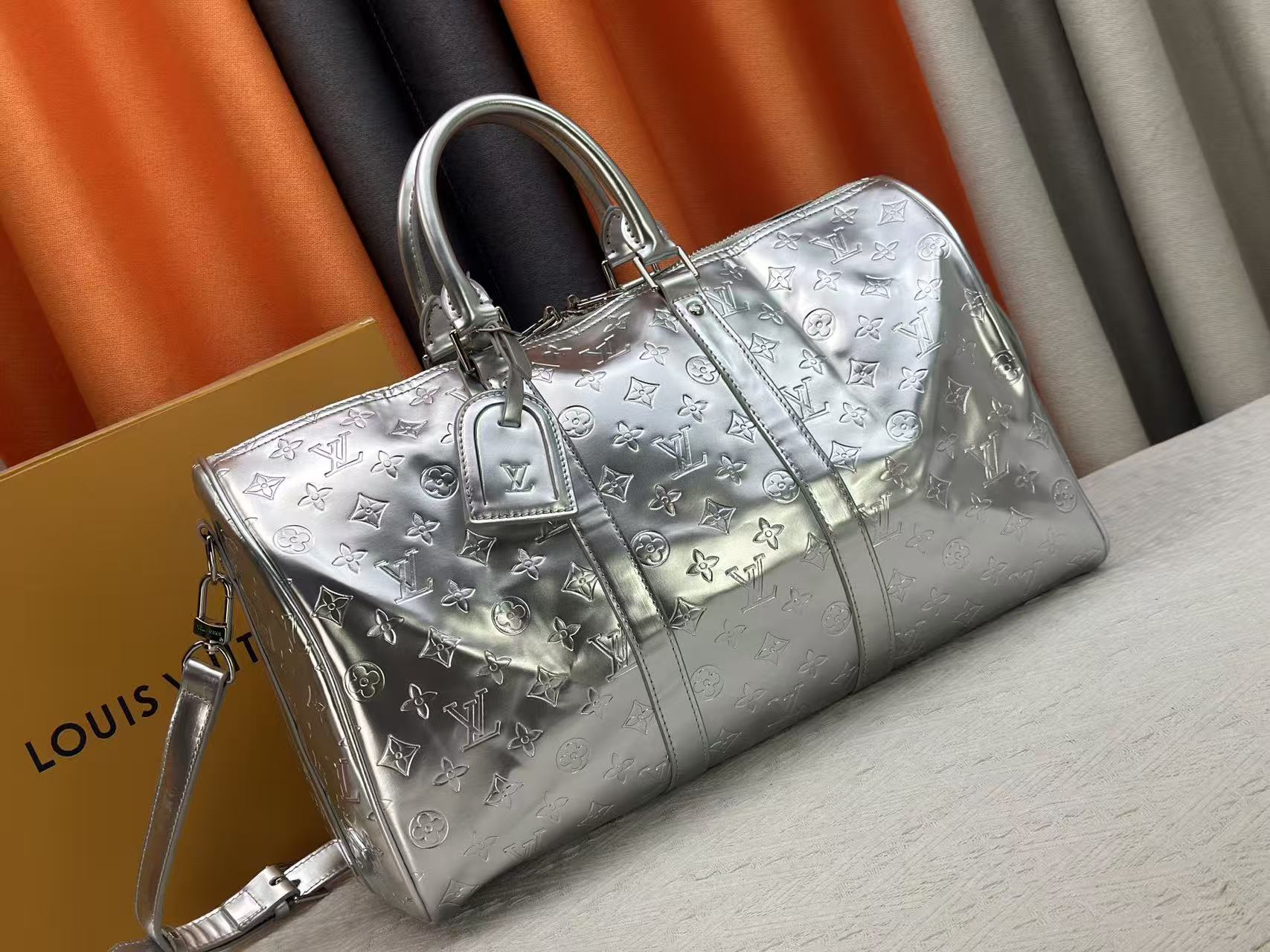 LV Keepall Bandoulière 45 Travel Bag - Image 1
