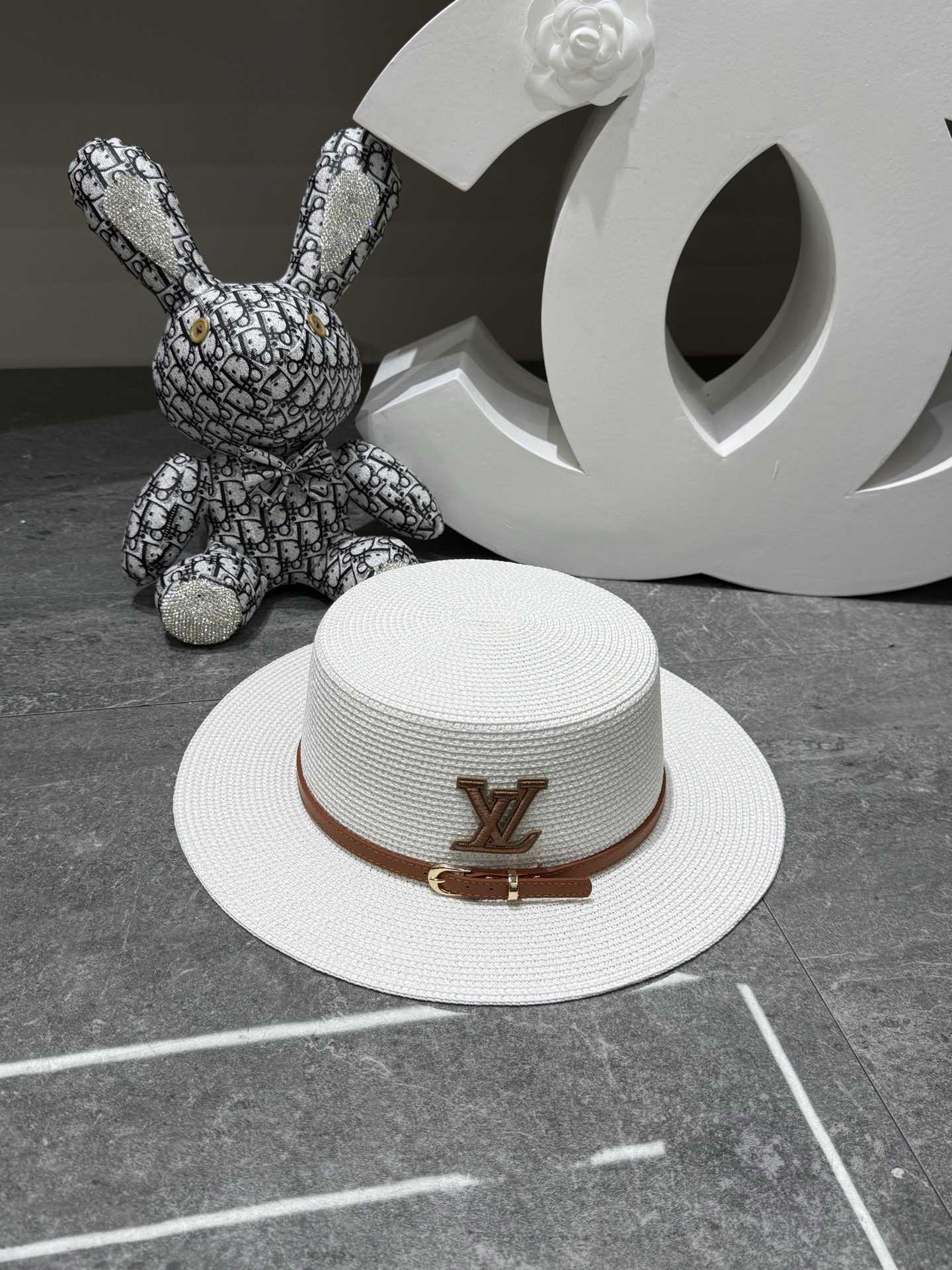 LV Flat-Top Straw Ha - Image 7