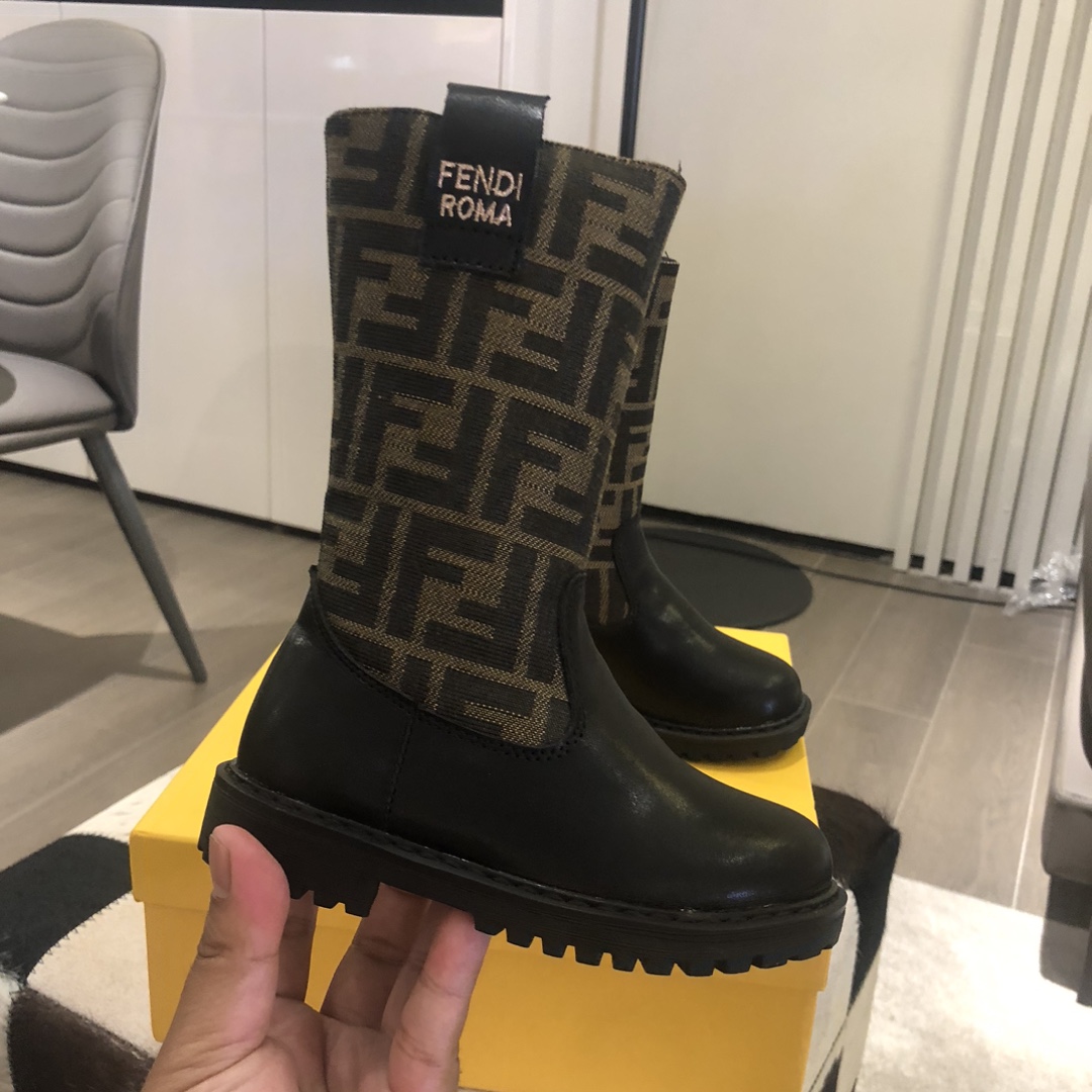 Fendi Children's Boots - Image 3