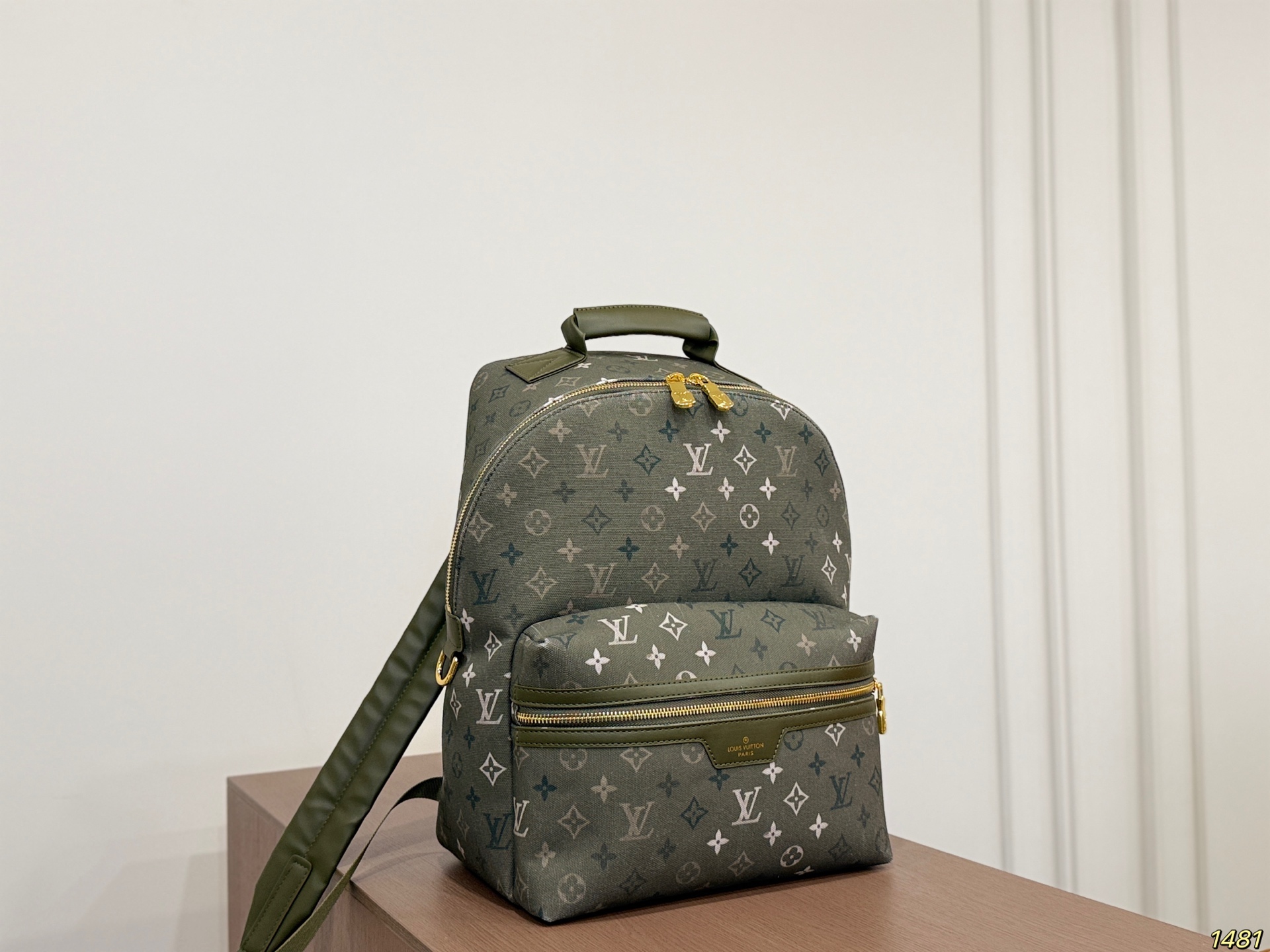 LV's New Backpack - Image 6