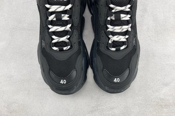 Balenciaga Triple S Clear Sole Sneakers Black Mirror Version 10A