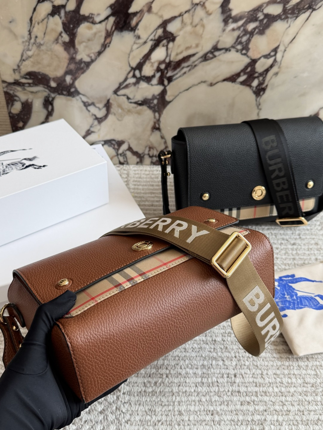 Burberry Vintage Check Note Shoulder Bag - Image 7