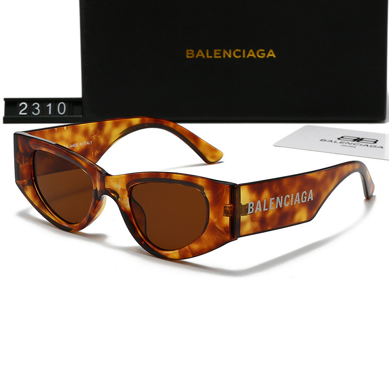 Balenciaga Fashionable Sunglasses - Image 3