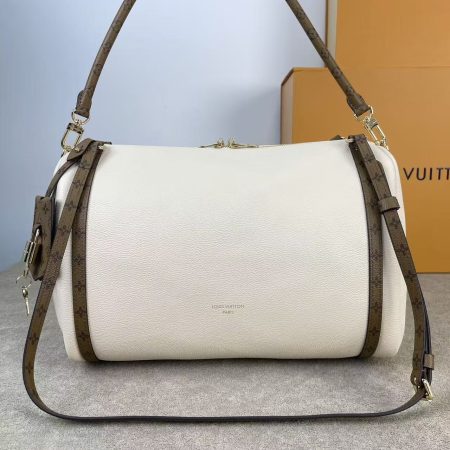 LV Express Medium Hand bag - Image 1