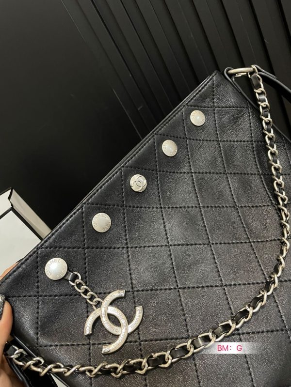 Chanel 31P Bucket Bag Black