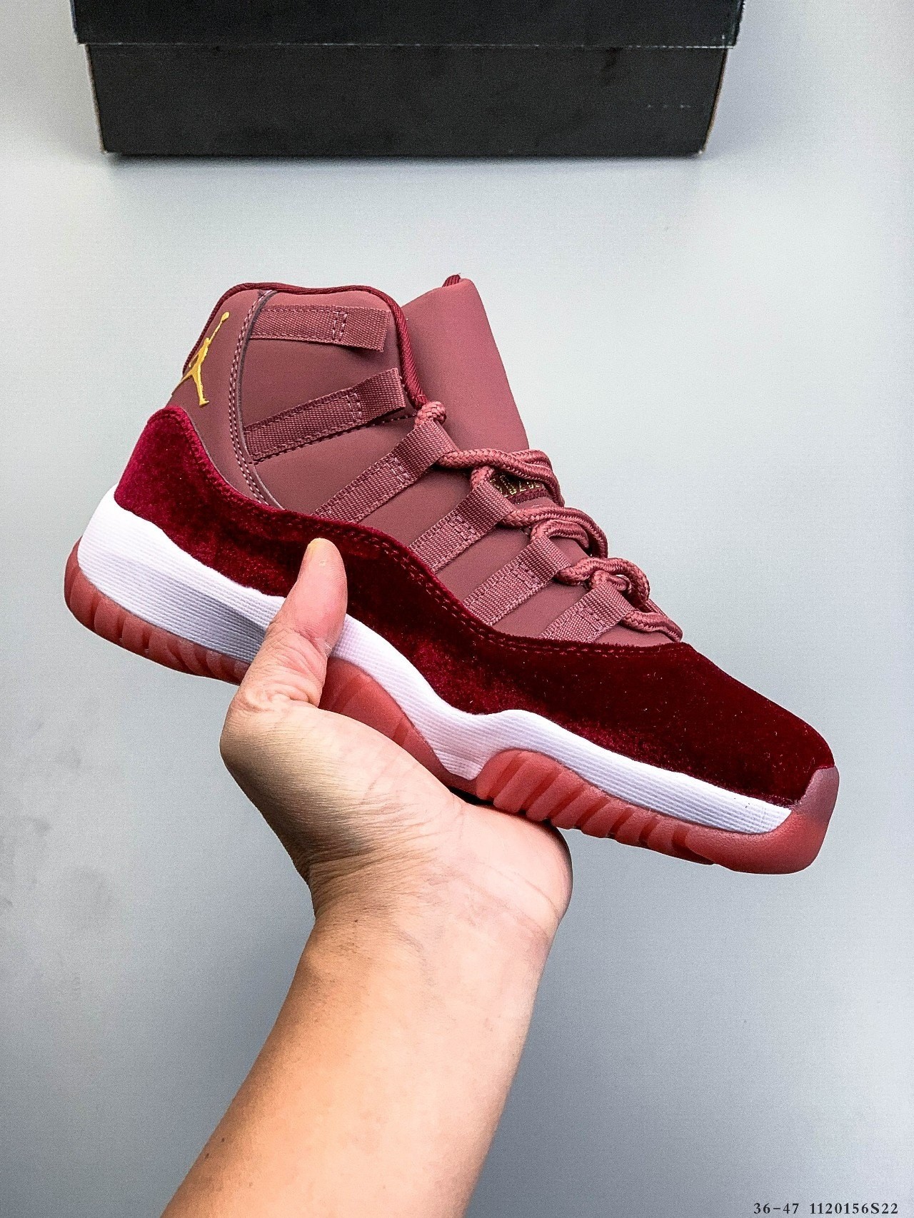 Air Jordan 11 Retro Sneakers - Image 1