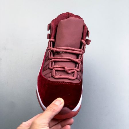 Air Jordan 11 Retro Sneakers - Image 2