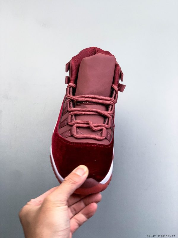 Air Jordan 11 Retro Sneakers