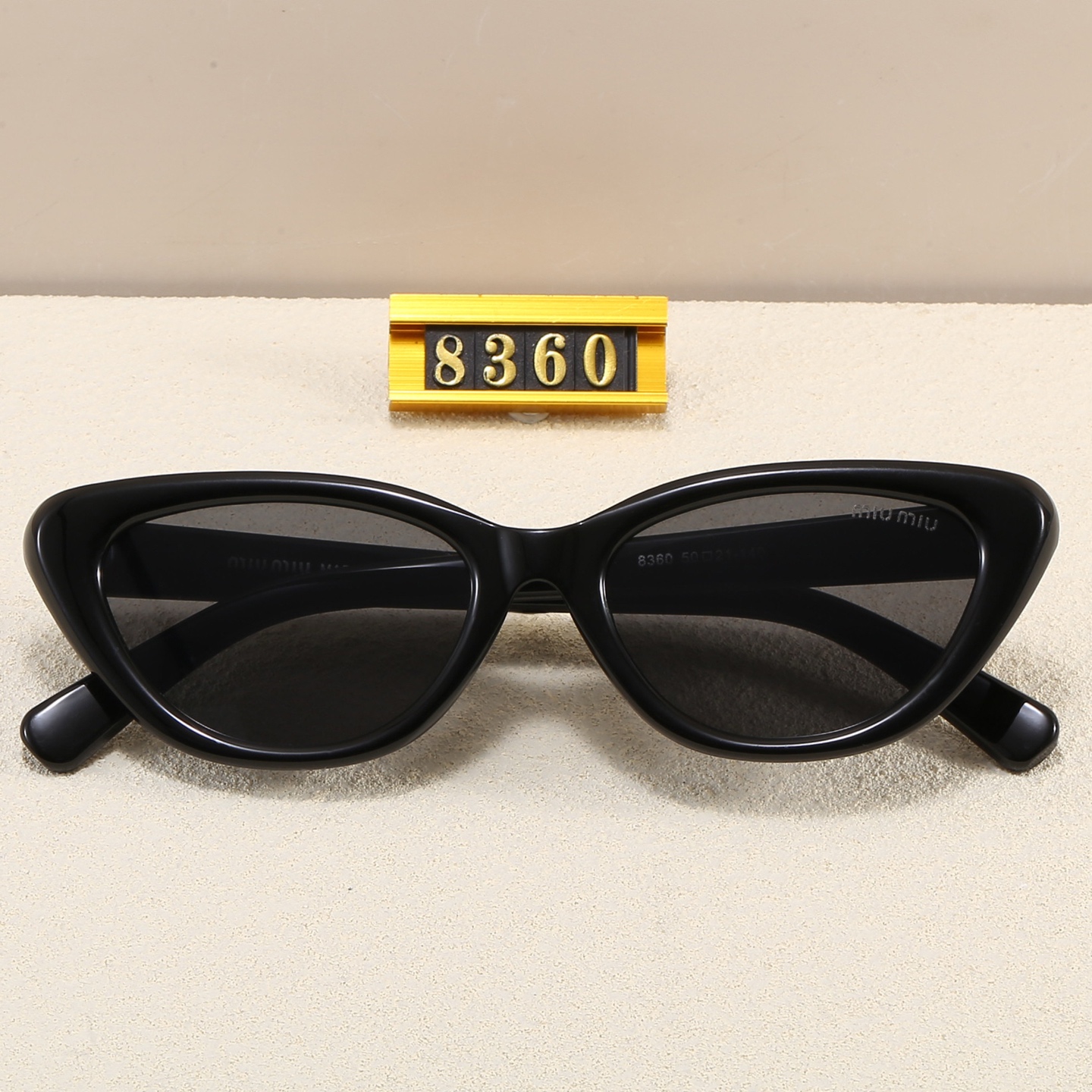 Chanel Fashionable Sunglasses - Image 8