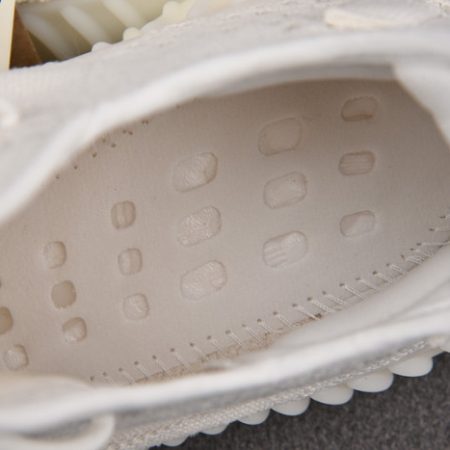 Yeezy Boost 350 V2 BONE HQ6316 - Image 4
