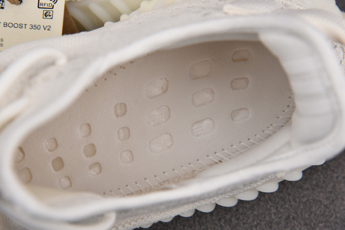 Yeezy Boost 350 V2 BONE HQ6316 - Image 4