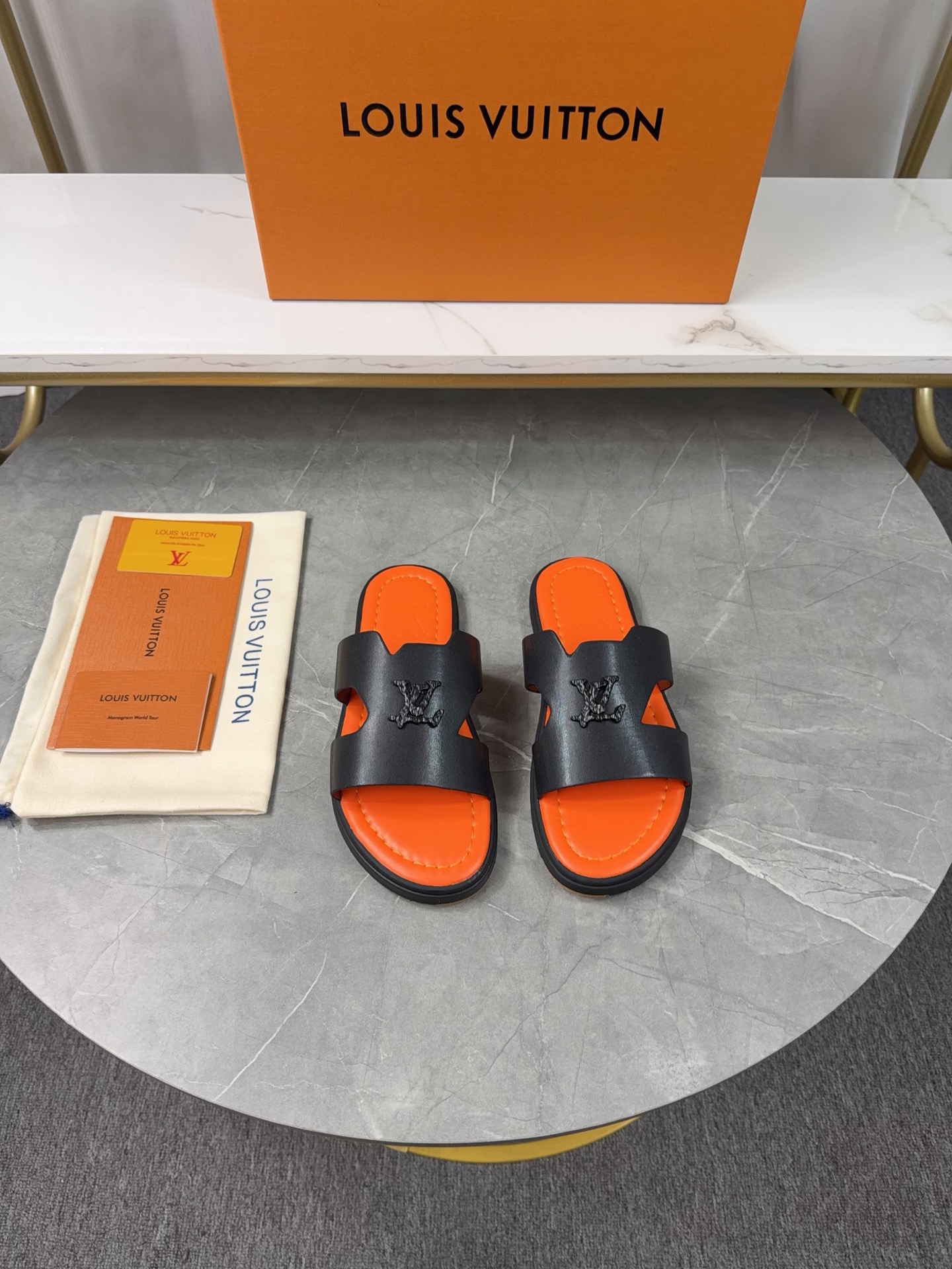 LV Citybreak Mule - Image 8