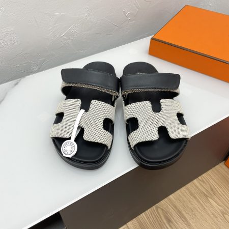 Hermès Chypre Sandals - Image 10