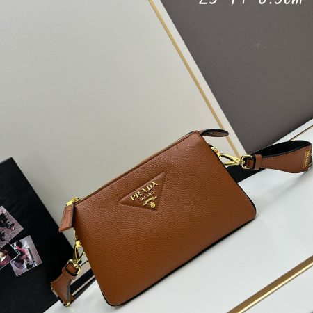 Prada black leather tote Bag - Image 2