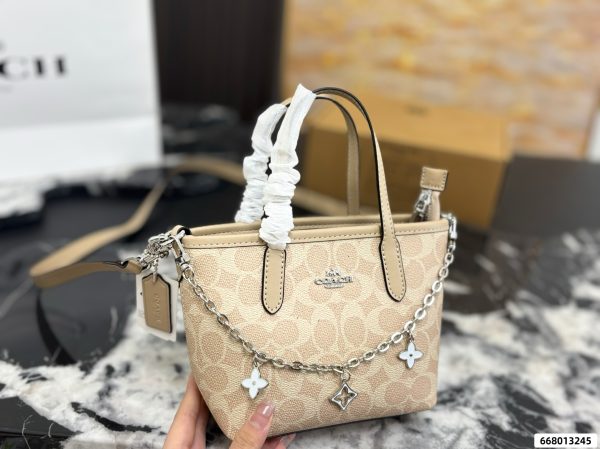 Coach City 15 Mini Tote