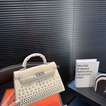 Hermès Mini Kelly 2nd Generation Black and Silver Handbag - Image 6