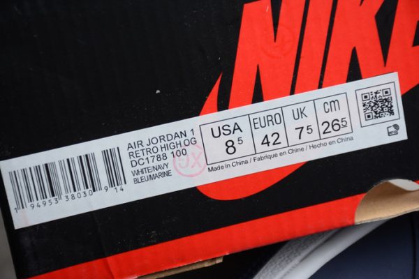 Air Jordan 1 Retro High Midnight Navy DC1788-100