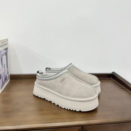 UGG Tazz Slipper