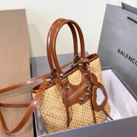 Balenciaga Straw Tote Bag - Image 6