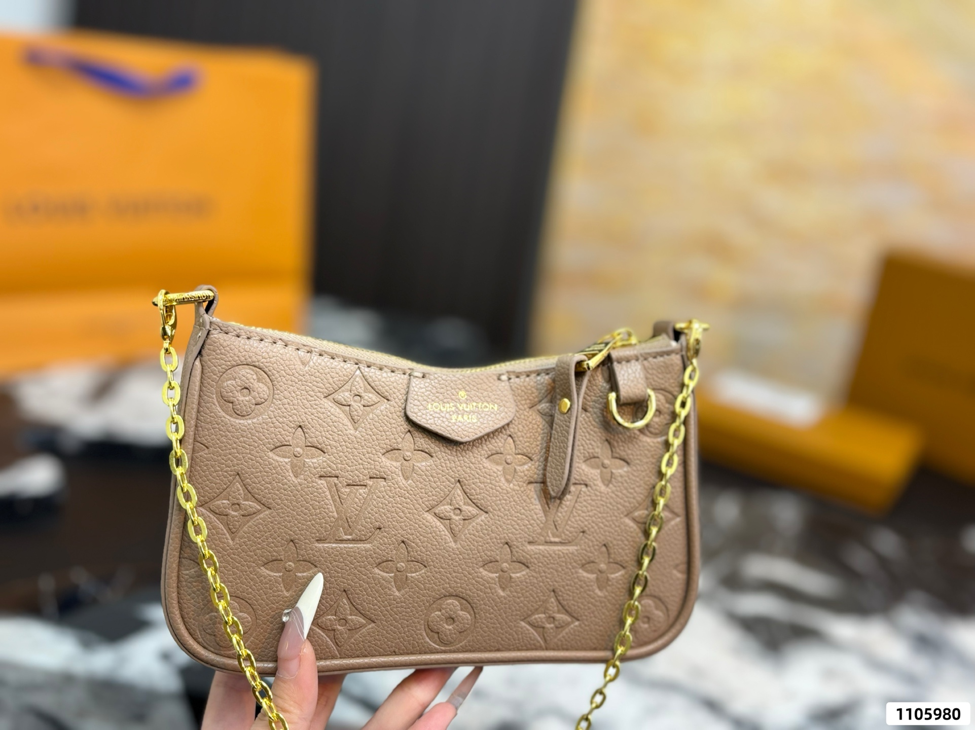 LV's Latest Mahjong Coin Purse - Image 8