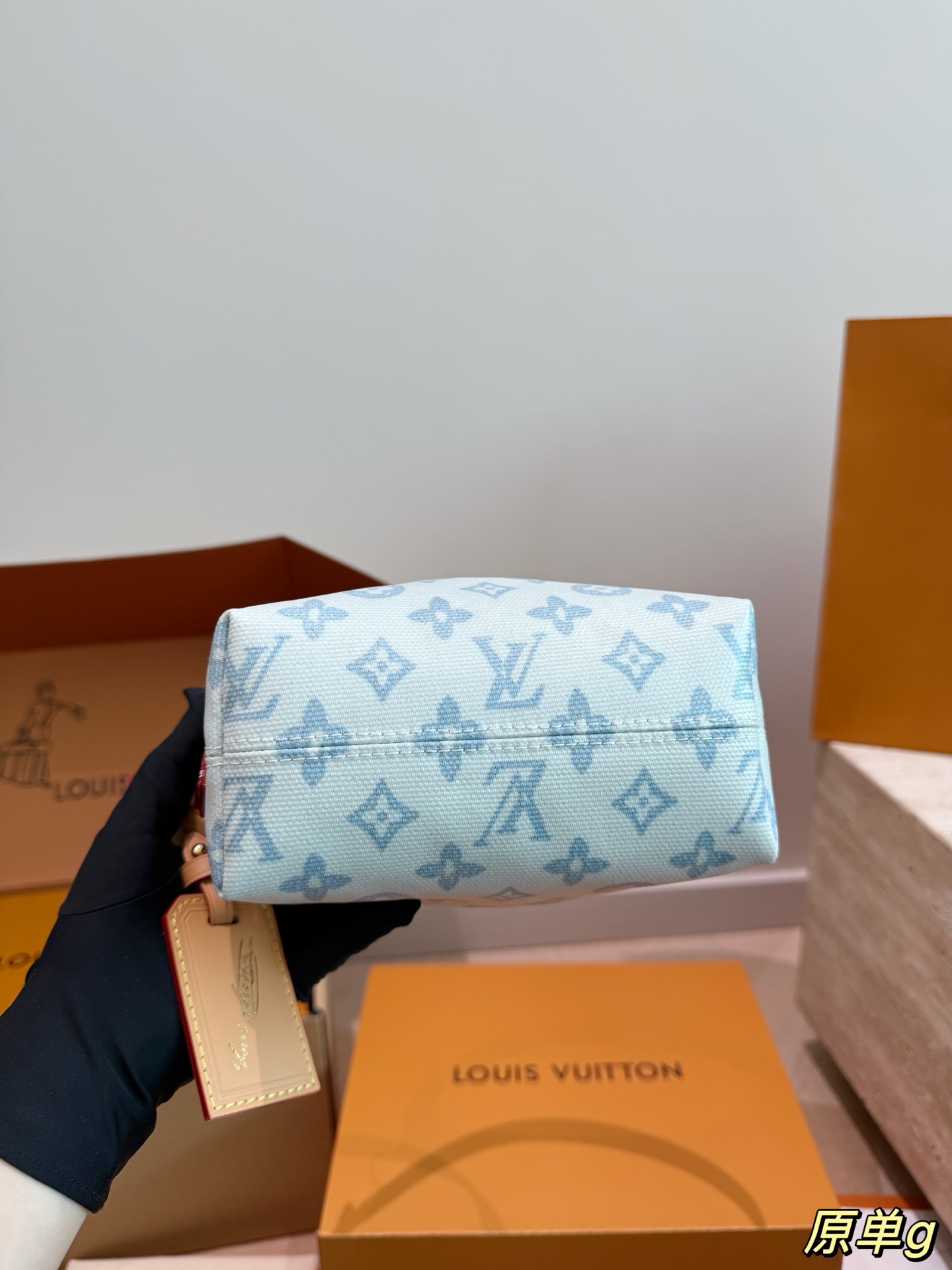 LV Pochette Hills Other Monogram Bag - Image 6