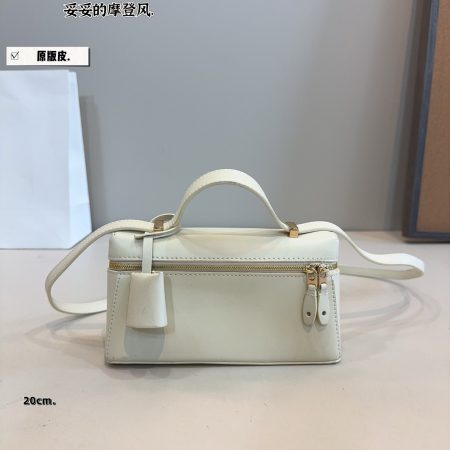 LORO PIANA Smooth Calfskin Extra Bag - Image 4