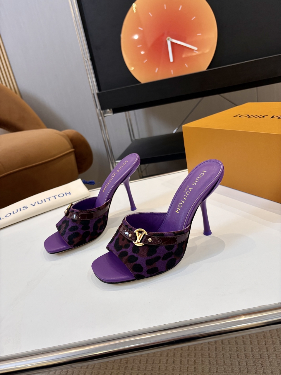 LV High-Heeled Slippers - Image 4