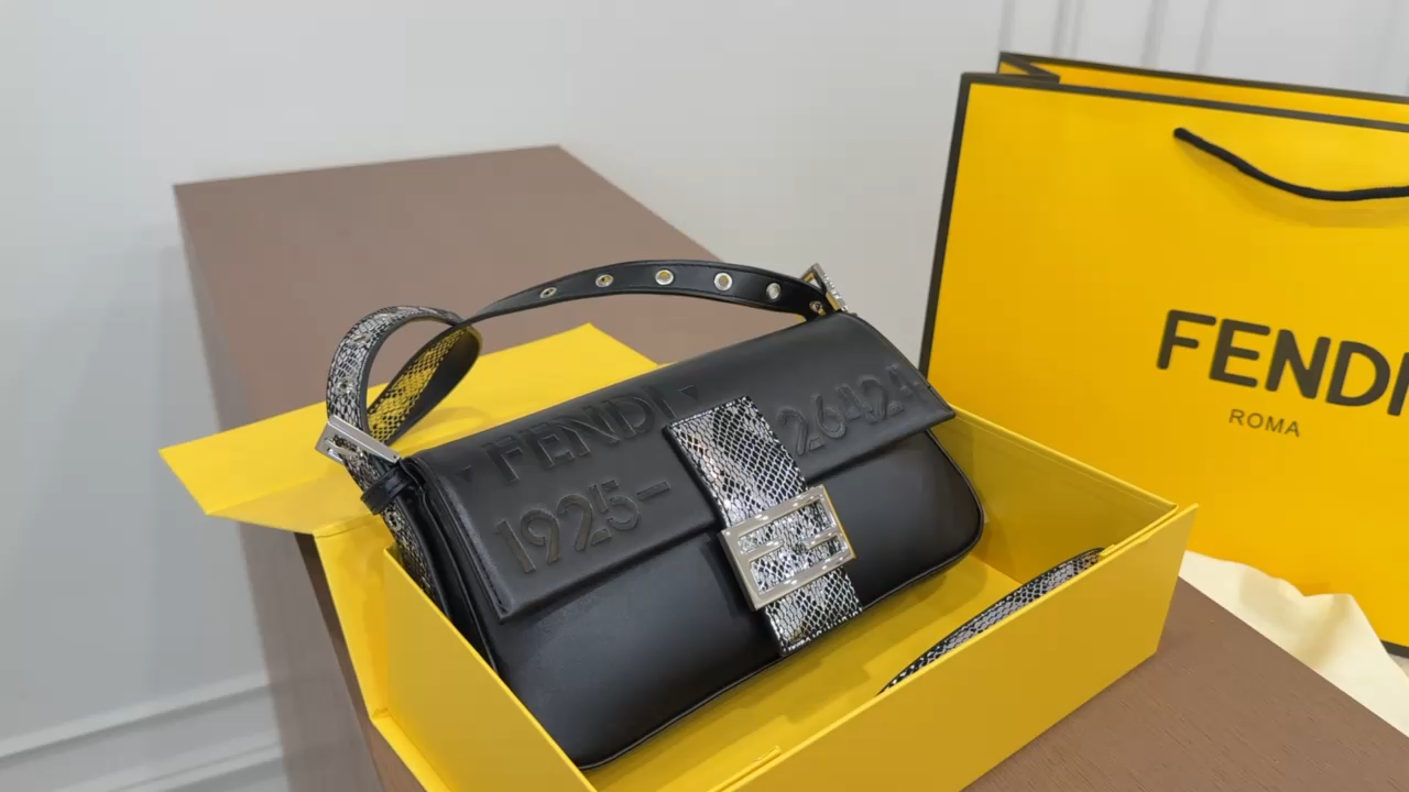Fendi Baguette Underarm Bag - Image 1