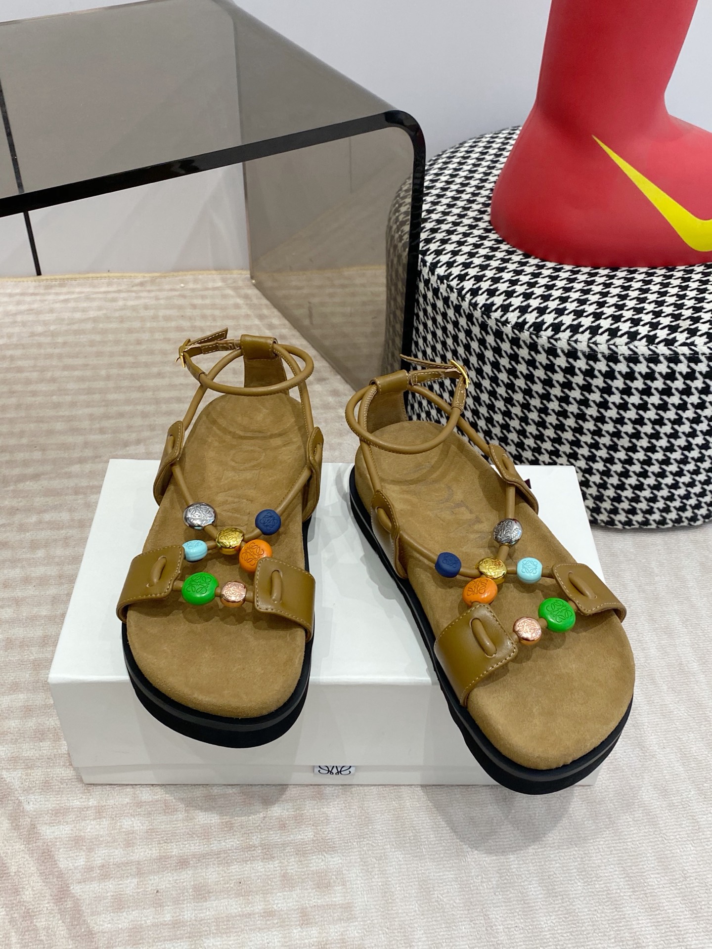 Loewe Pebble Sandals - Image 11