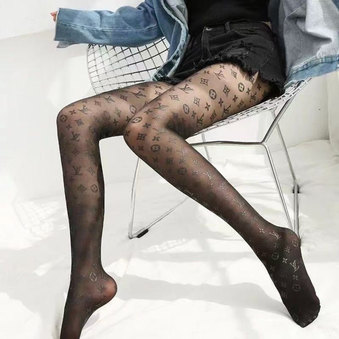 LV Best-Selling Monogram Socks - Image 1
