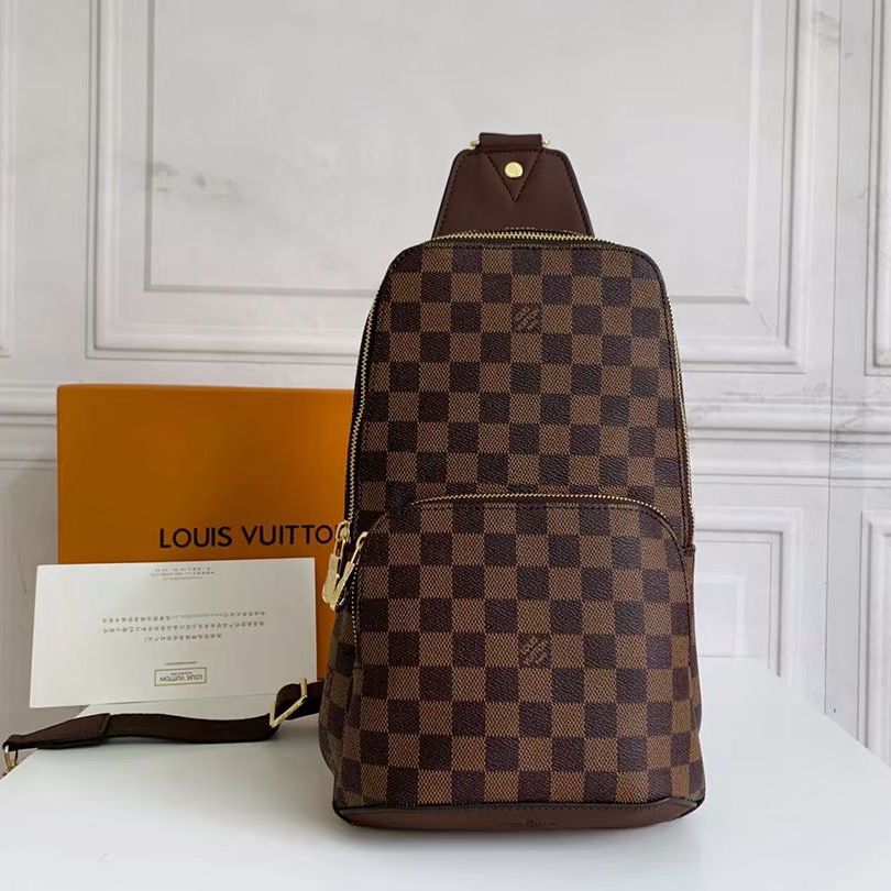 LV Avenue Bag - Image 4