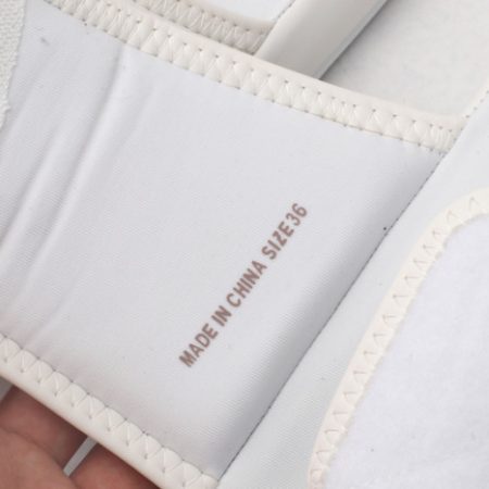 Yeezy Slide 4 - Image 12