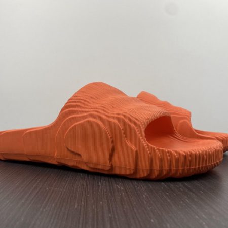 Yeezy Slide new collection 6 - Image 3