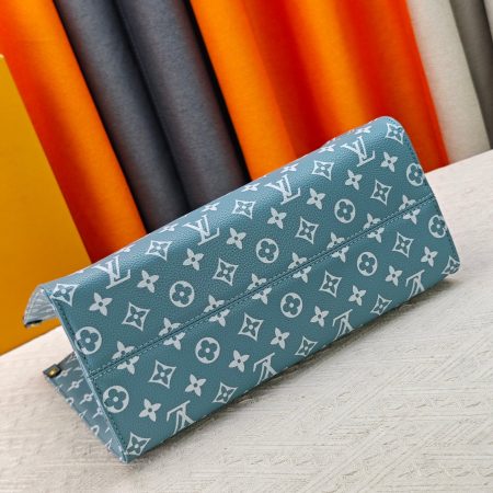 LV OnTheGo MM Bag - Image 5