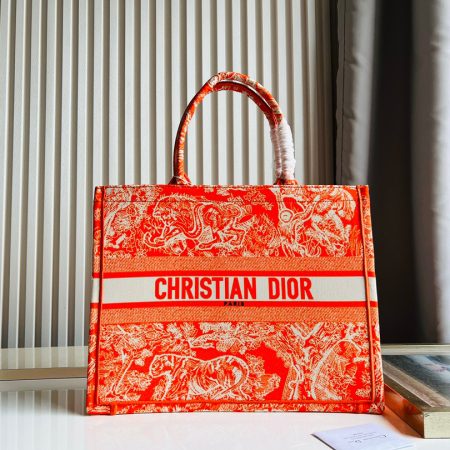 Dior Medium Book Tote - Image 14
