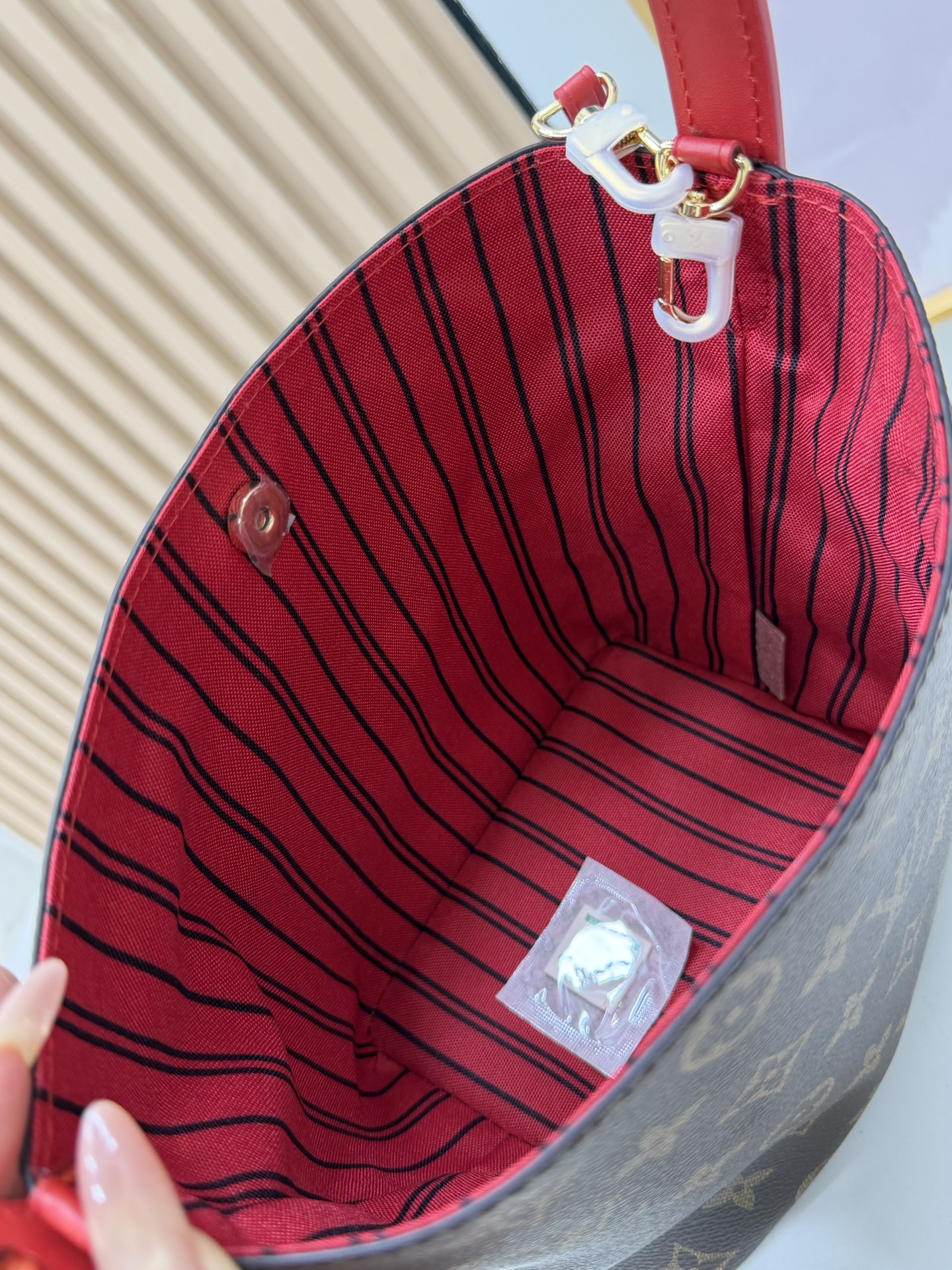 LV Handle Bag - Image 5