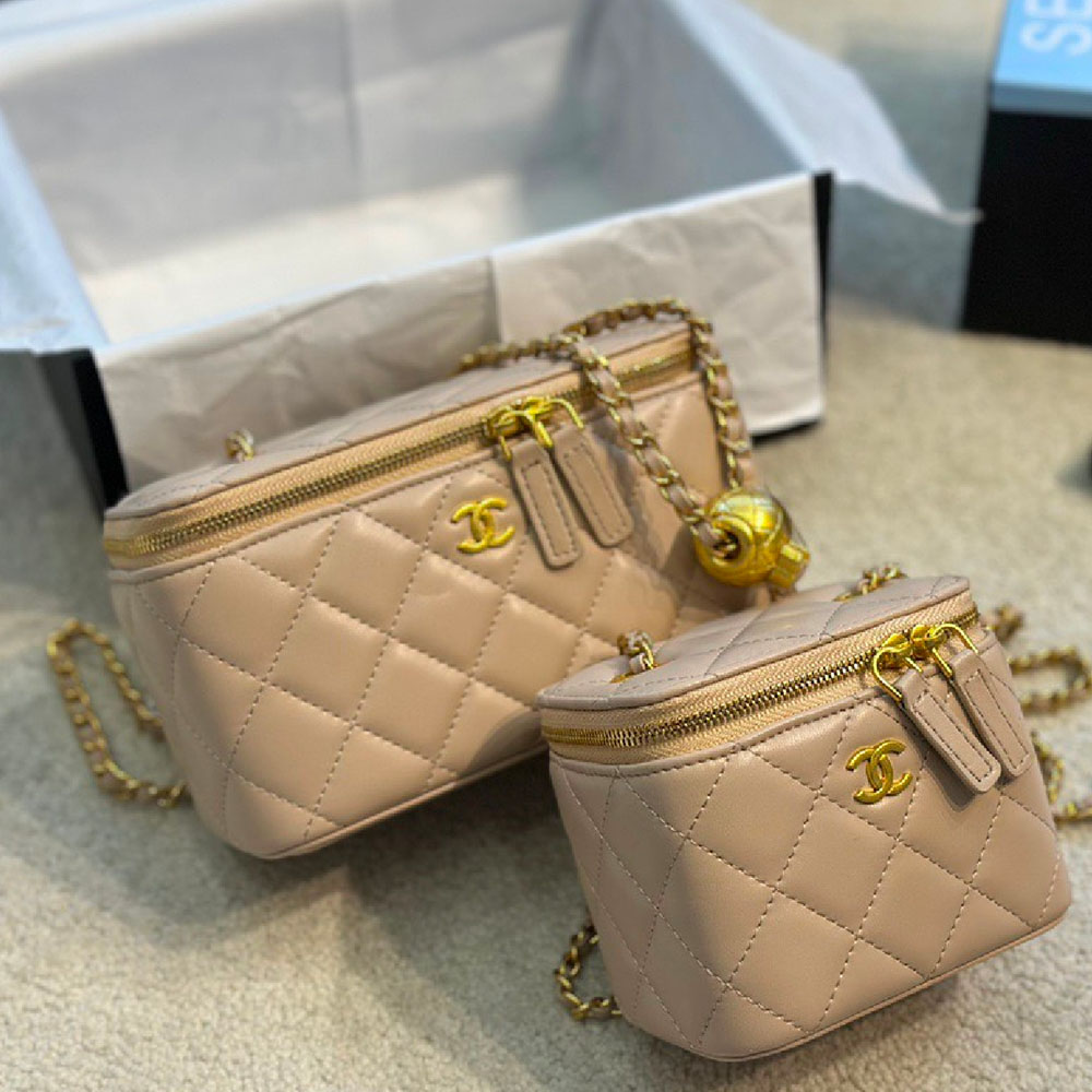 Chanel Golden-Ball Makeup Box - Image 6
