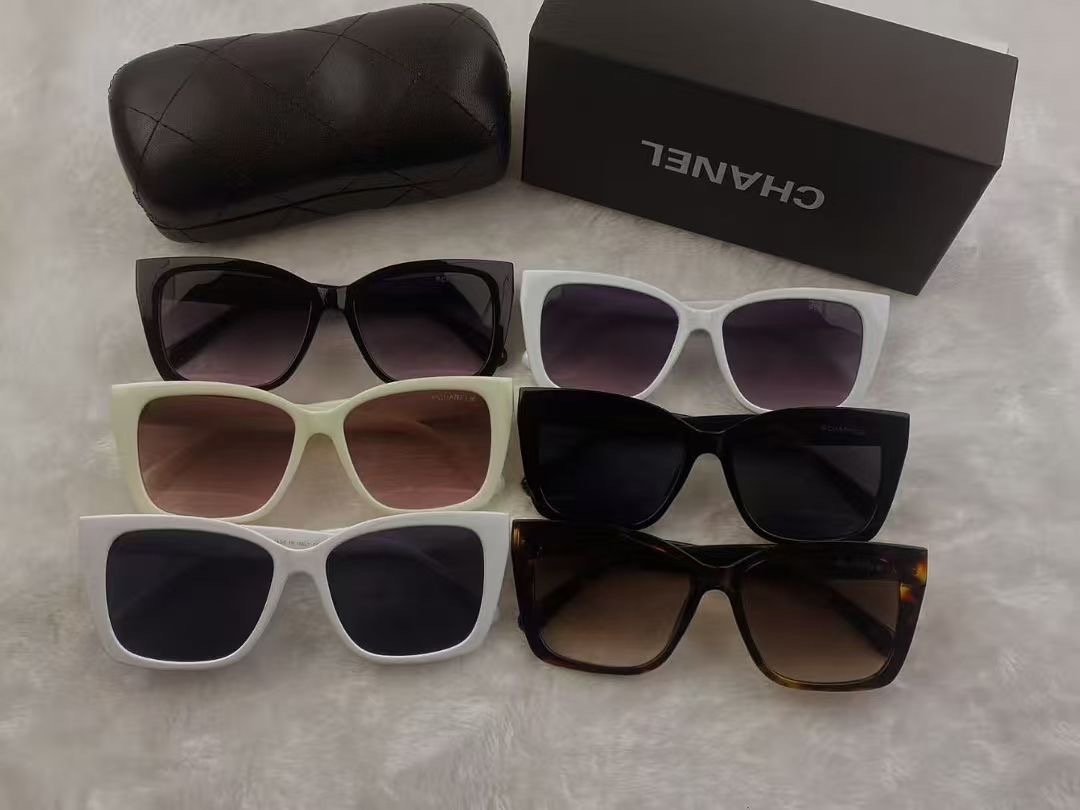 Chanel Fashionable Sunglasses - Image 1