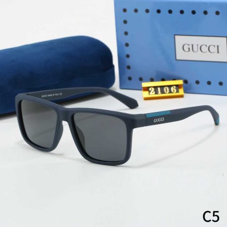 Gucci Fashionable Sunglasses - Image 3