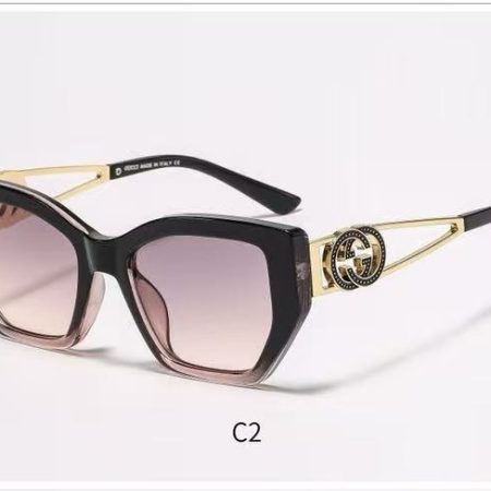 Gucci Fashionable Sunglasses - Image 3