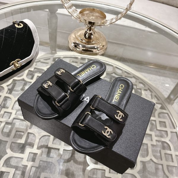 CHANEL CC Spring Flat Sandals