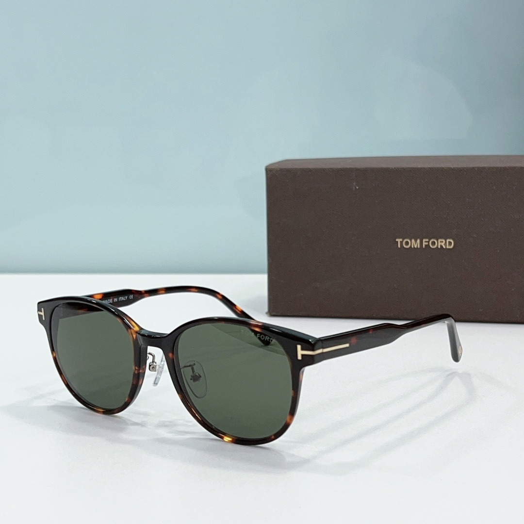 Tom Ford T-Shaped Logo Sunglasses Top Quality - Image 4