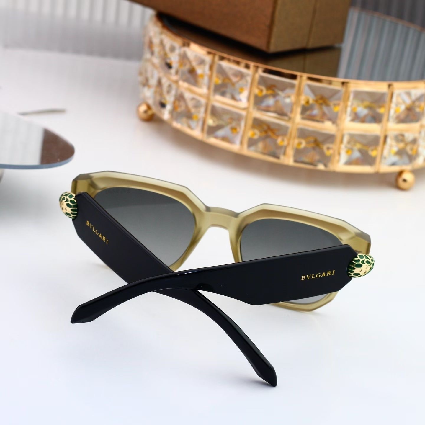 Bulgari Fashionable Sunglasses - Image 8