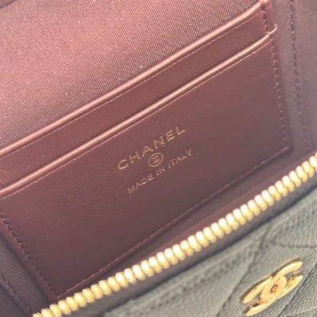 Chanel 25C Vanity / Clutch with Chain - Image 8