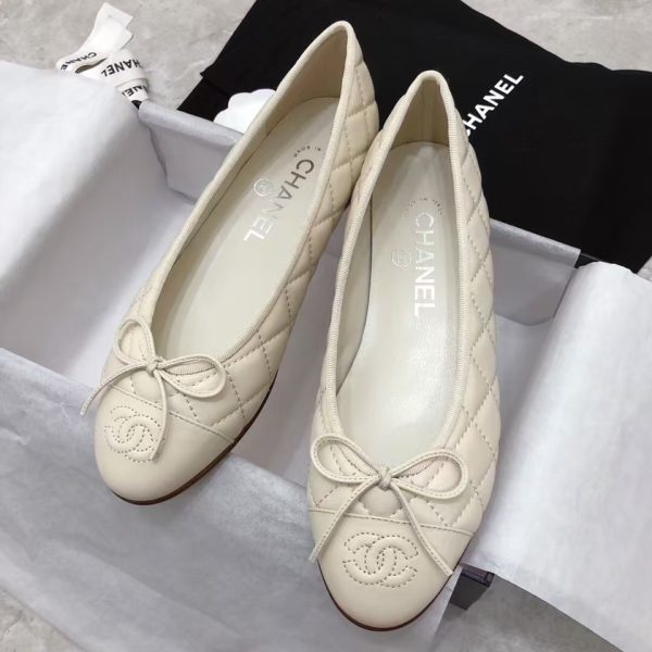 Chanel Simple Casual Shoes Sandals Slide Lambskin Beige
