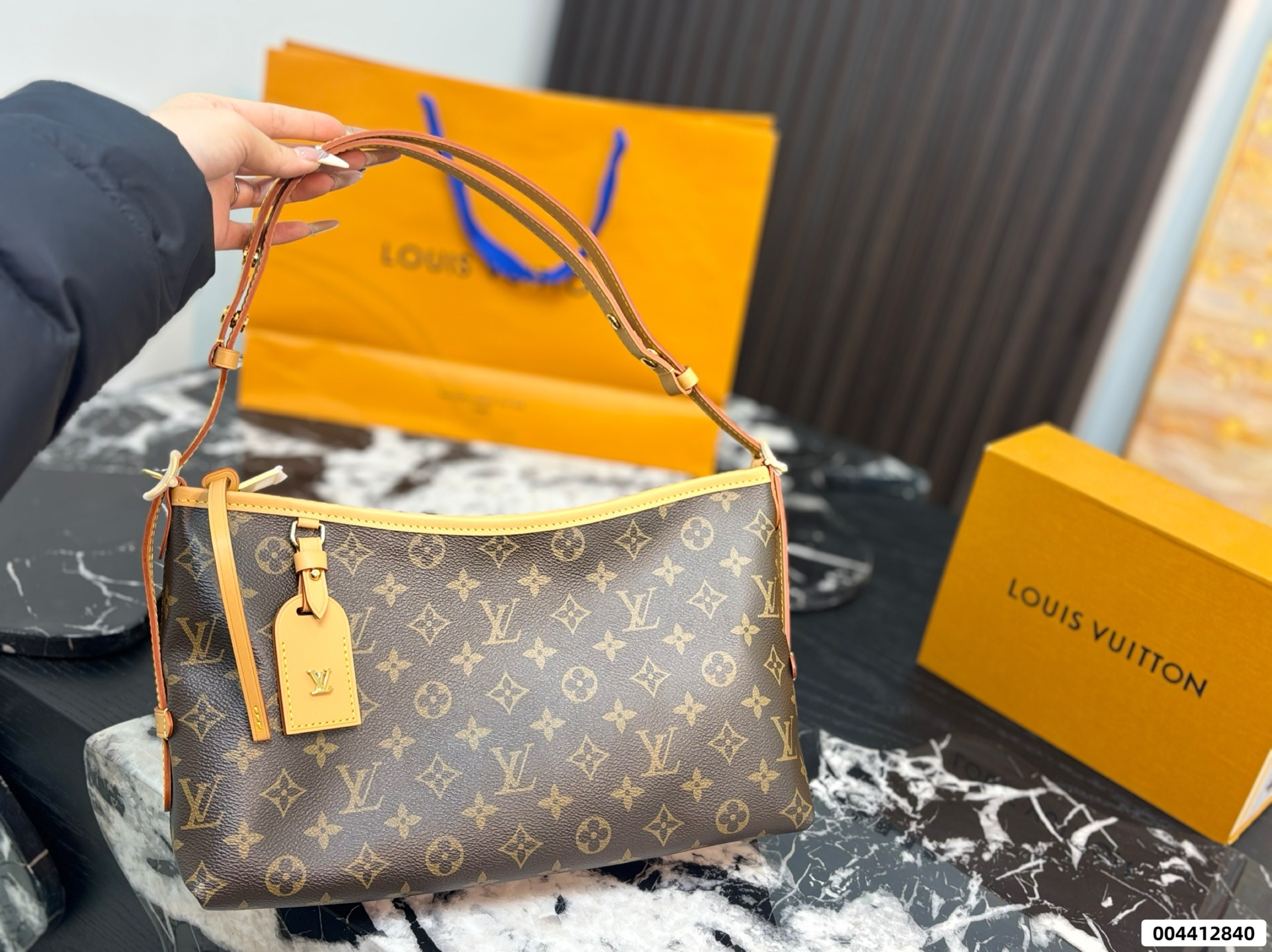 LV Carryall East West Tote Bag - Image 10