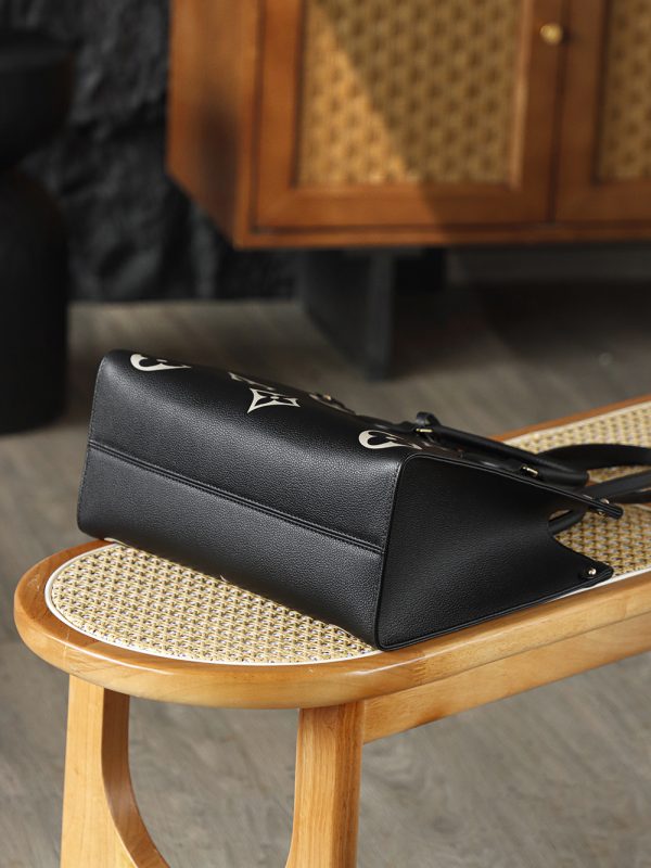 LV OnTheGo MM Bicolor Monogram Empreinte Bag - 10A Mirror Version