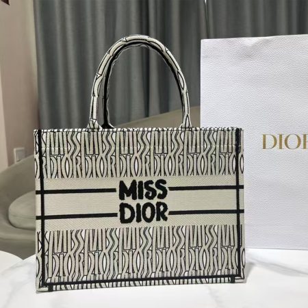 Dior Miss Dior Book Tote Bag - Image 5