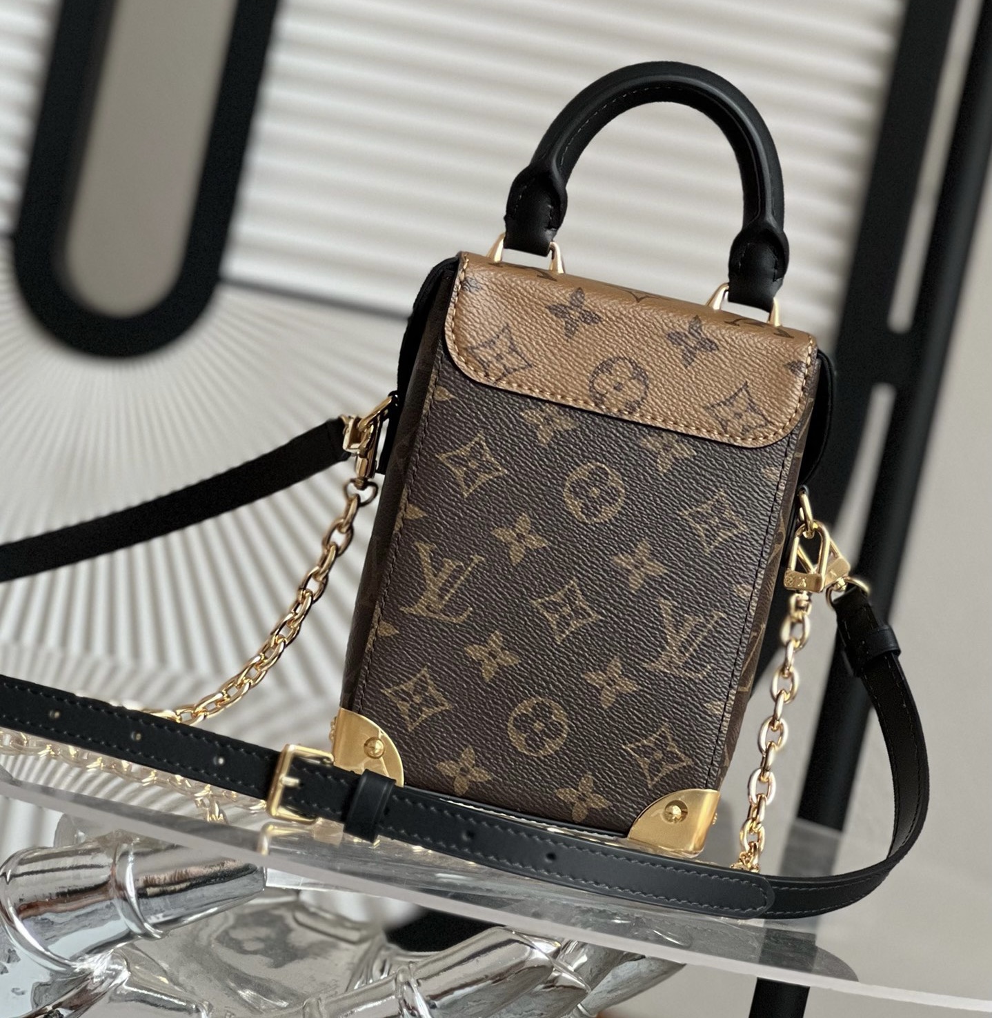 LV Camera Bag - Image 5